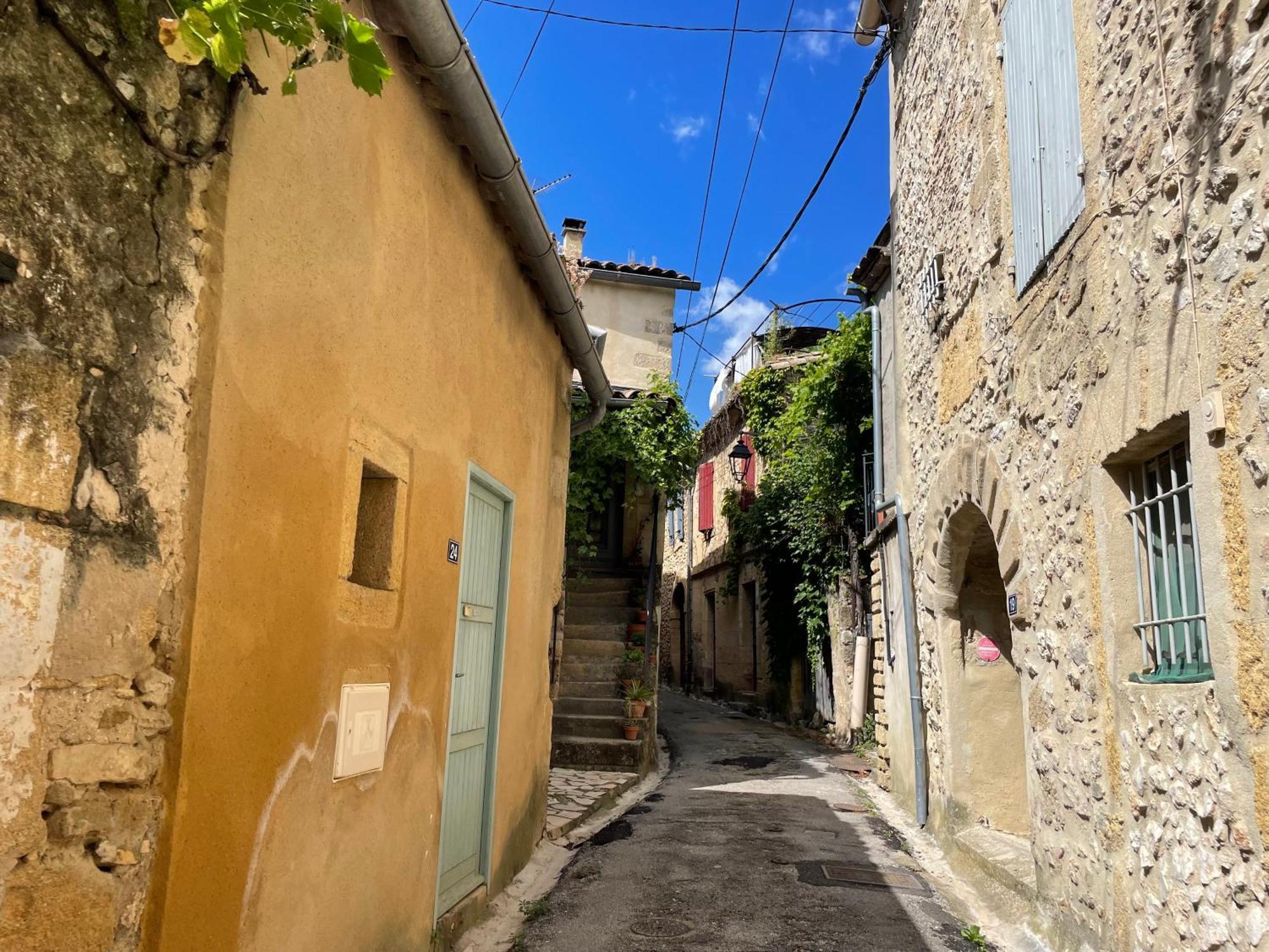 Charmante Maison De Village Collias Exterior foto